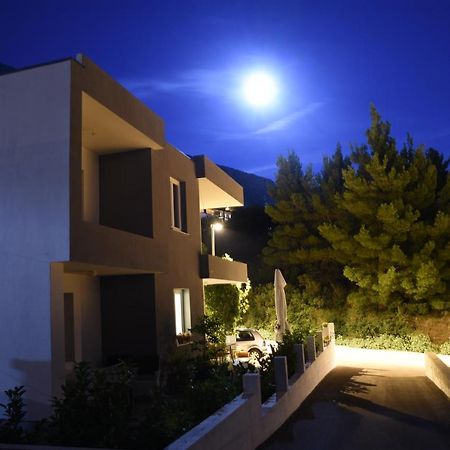 Apartments Marusic Makarska Bagian luar foto