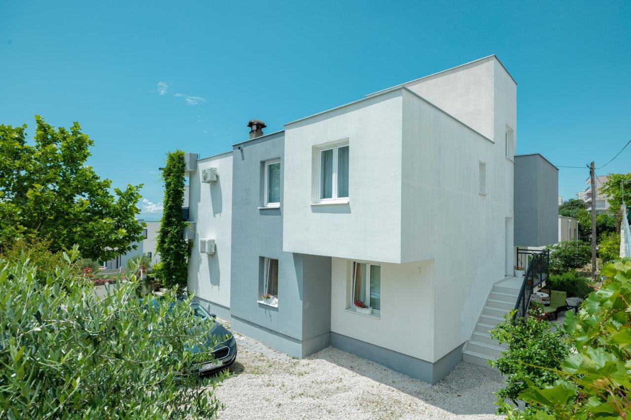 Apartments Marusic Makarska Bagian luar foto