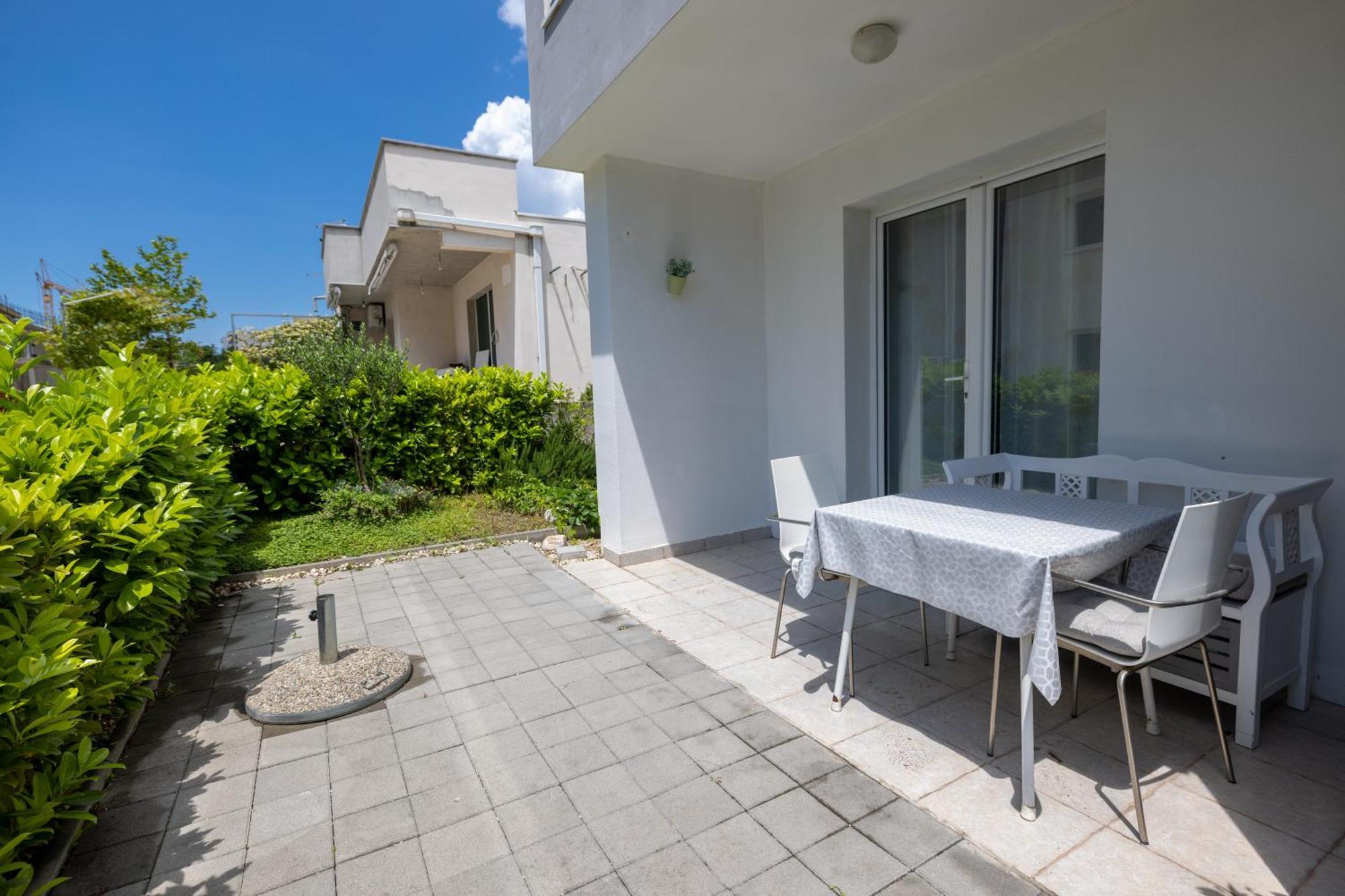 Apartments Marusic Makarska Bagian luar foto