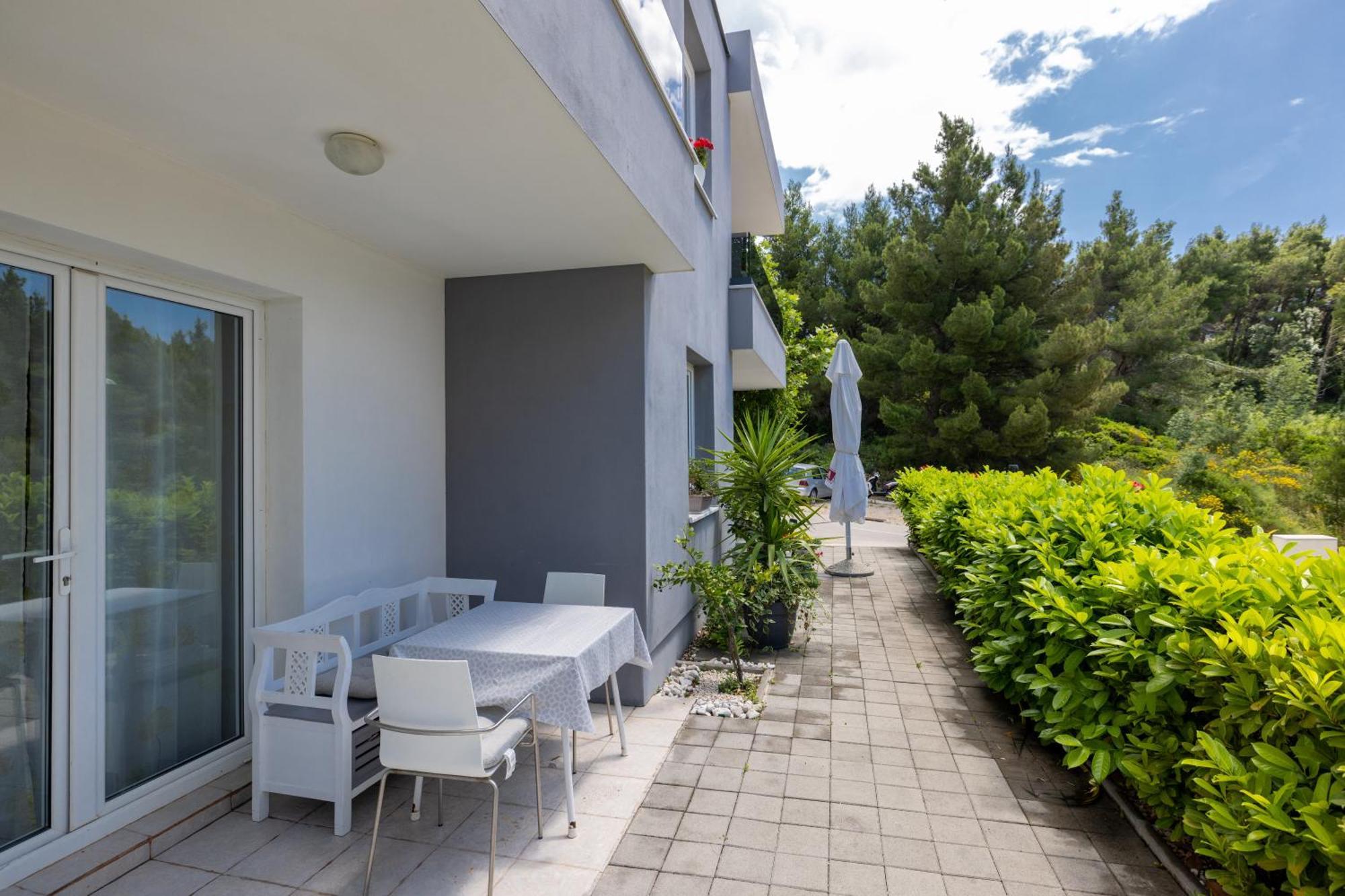 Apartments Marusic Makarska Bagian luar foto