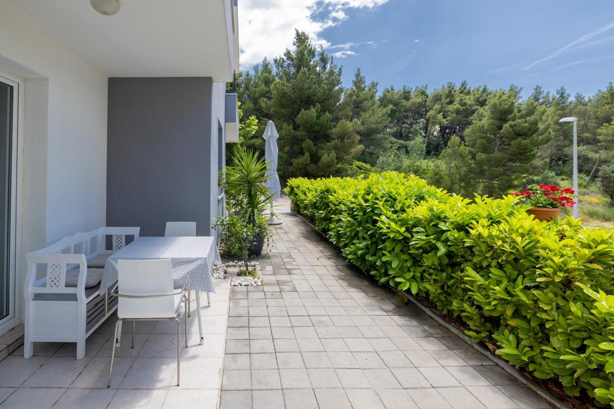 Apartments Marusic Makarska Bagian luar foto