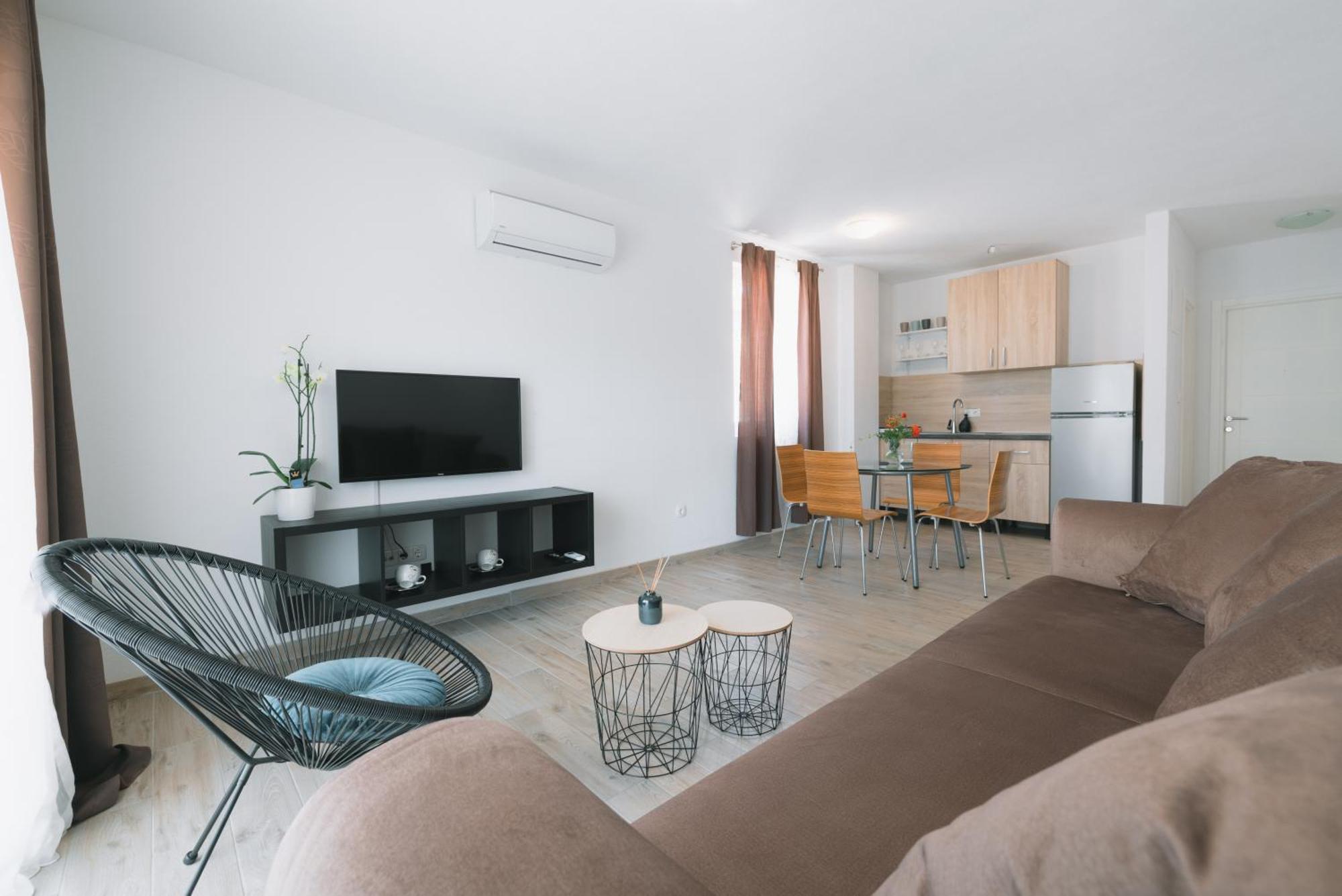 Apartments Marusic Makarska Bagian luar foto