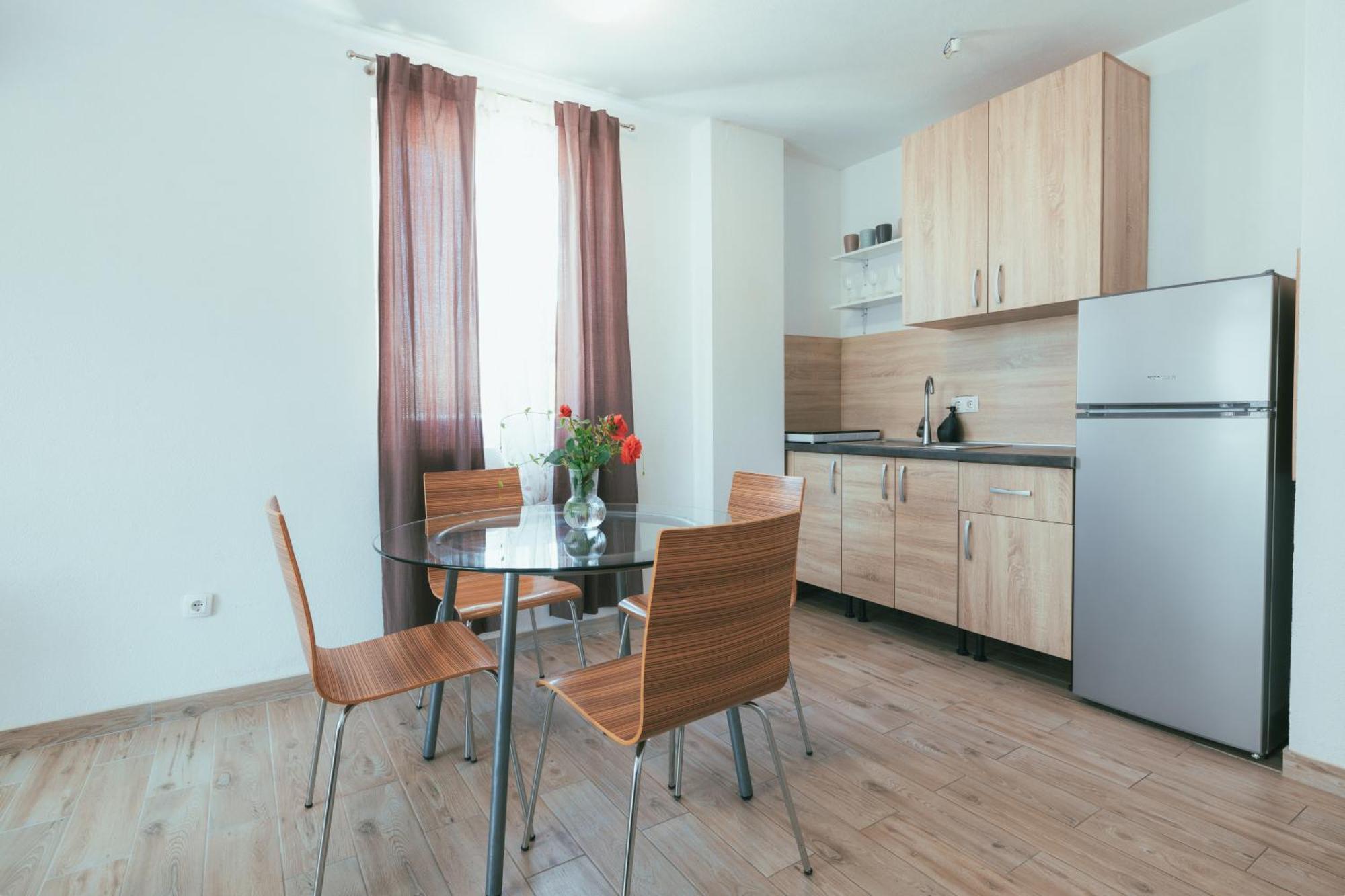 Apartments Marusic Makarska Ruang foto